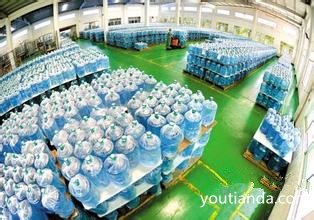 飲用水新國標(biāo)定稿:未封殺礦物質(zhì)水